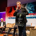 Adrie van den Berk werd verrast met een Buma NL Industry Award